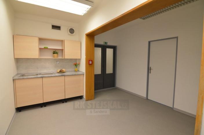 Pronájem kanceláře, České Budějovice - České Budějovice 1, Krajinská, 115 m2