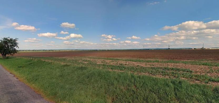 Prodej pole, Chrast, 2635 m2