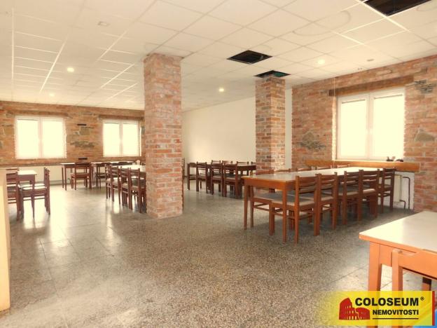 Prodej restaurace, Dobšice, 950 m2