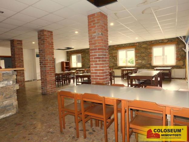 Prodej restaurace, Dobšice, 950 m2
