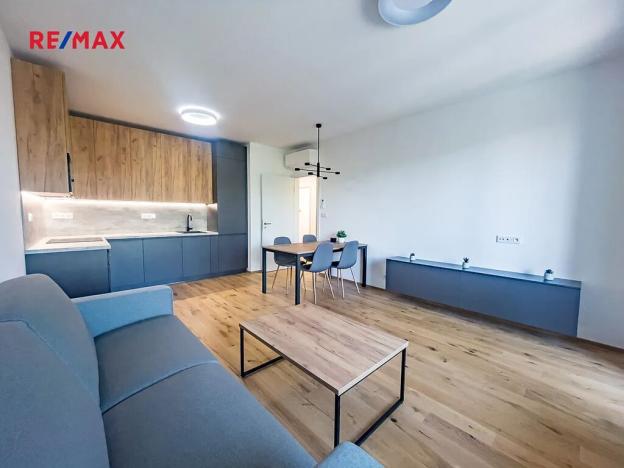 Pronájem bytu 2+kk, Praha - Nusle, Muzikova, 62 m2