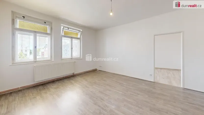 Pronájem bytu 2+1, Opava - Město, Dolní náměstí, 76 m2