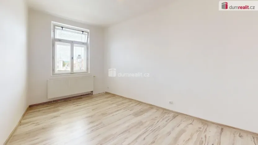 Pronájem bytu 2+1, Opava - Město, Dolní náměstí, 76 m2