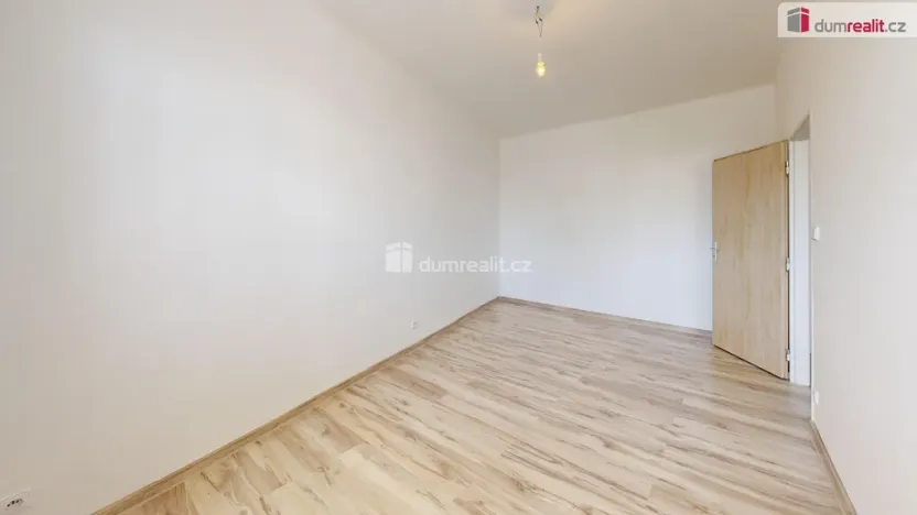 Pronájem bytu 2+1, Opava - Město, Dolní náměstí, 76 m2