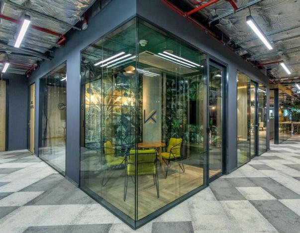 Pronájem kanceláře, Praha - Karlín, Pernerova, 80 m2