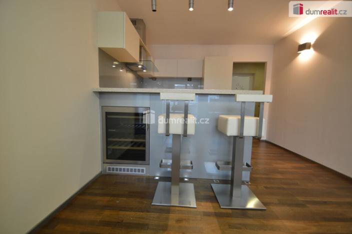 Pronájem bytu 2+kk, Praha - Letňany, Terezínská, 53 m2