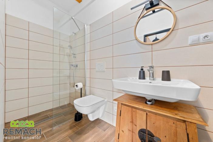 Prodej apartmánu, Buchlovice, K Buchlovu, 320 m2