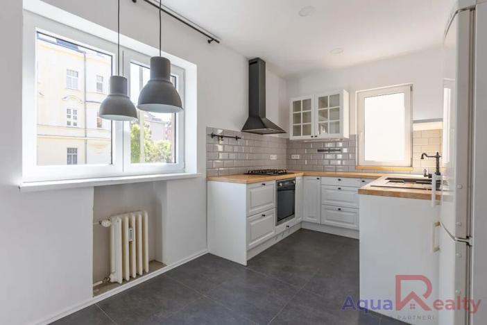 Prodej podílu bytu 2+1, Karlovy Vary, 5. května, 59 m2