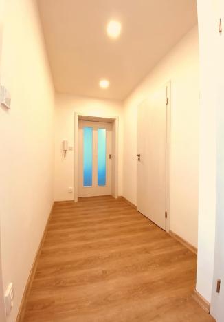 Pronájem bytu 4+1, České Budějovice - České Budějovice 6, Na Nábřeží, 84 m2