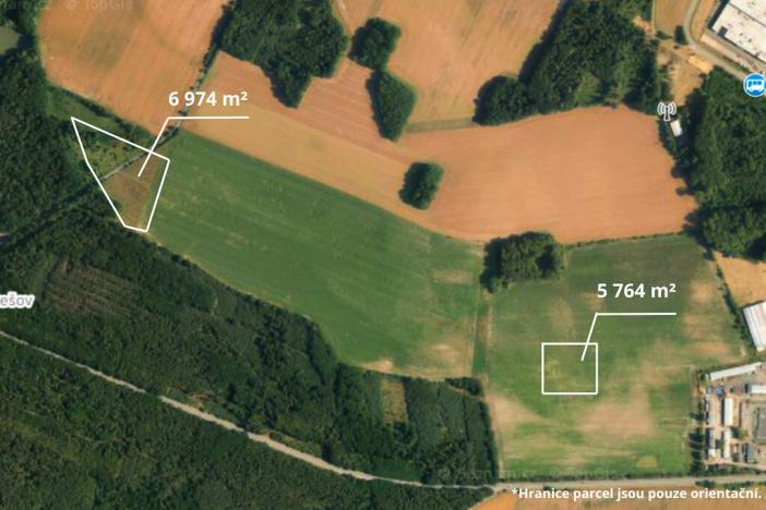 Prodej pole, Pardubice, 12738 m2