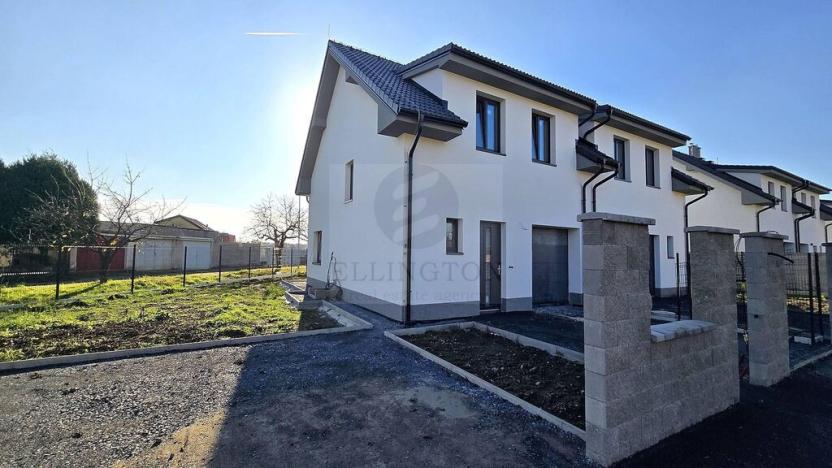 Prodej bytu 4+kk, Přerov nad Labem, 125 m2