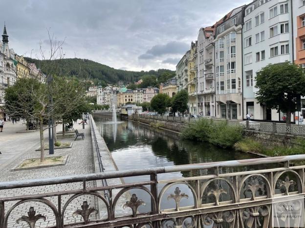 Pronájem obchodního prostoru, Karlovy Vary, Nová louka, 131 m2