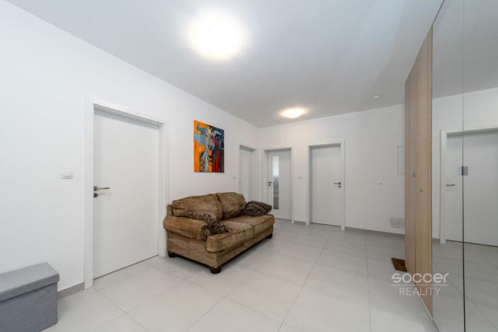 Prodej bytu 4+kk, Praha - Letňany, Nepomuckých, 98 m2