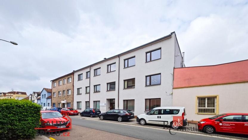Prodej obchodního prostoru, Pardubice - Zelené Předměstí, V Ráji, 740 m2