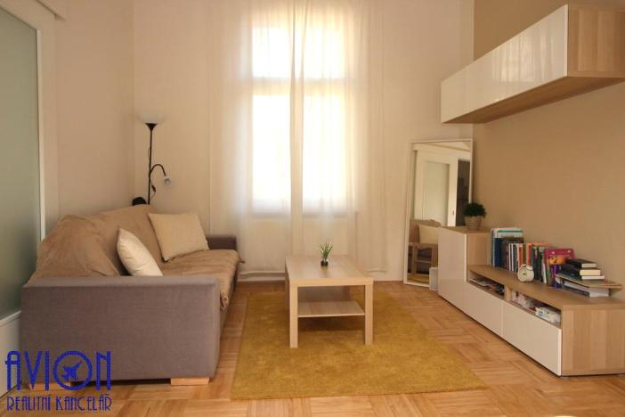 Pronájem bytu 1+1, Praha - Smíchov, Arbesovo náměstí, 40 m2