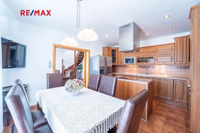 Prodej rodinného domu, Chrášťany, 175 m2