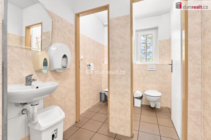 Pronájem kanceláře, Karlovy Vary, Libušina, 206 m2