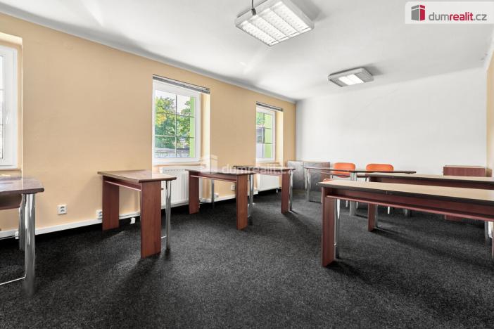 Pronájem kanceláře, Karlovy Vary, Libušina, 206 m2