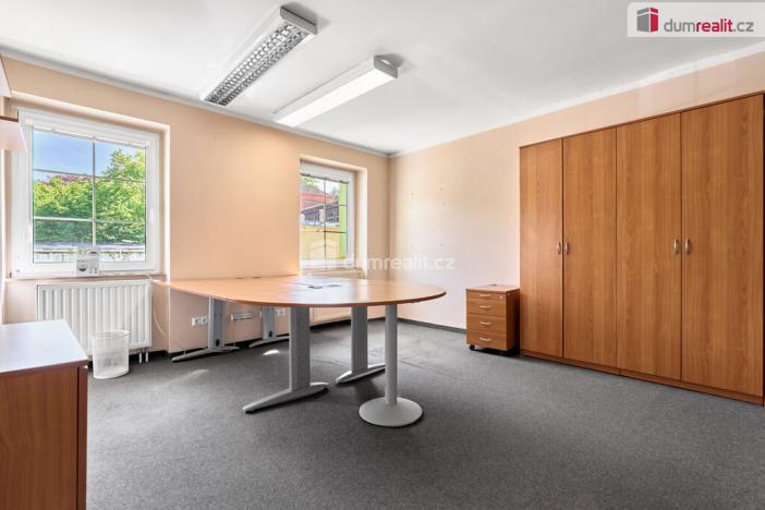 Pronájem kanceláře, Karlovy Vary, Libušina, 206 m2