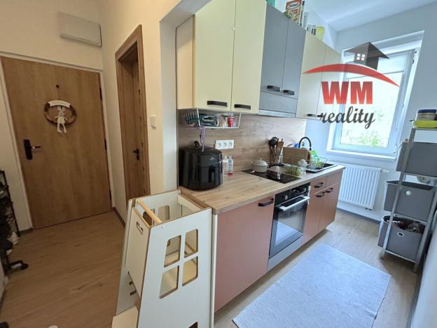 Pronájem bytu 2+1, Karlovy Vary - Stará Role, Závodu míru, 46 m2