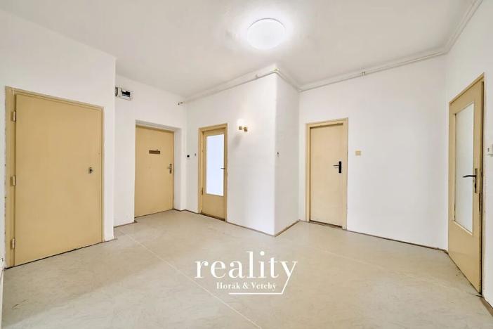 Prodej bytu 4+1, Jihlava, Tolstého, 98 m2