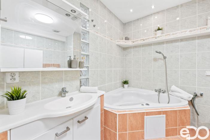 Prodej bytu 3+1, Chlumec nad Cidlinou, Zapečská, 75 m2