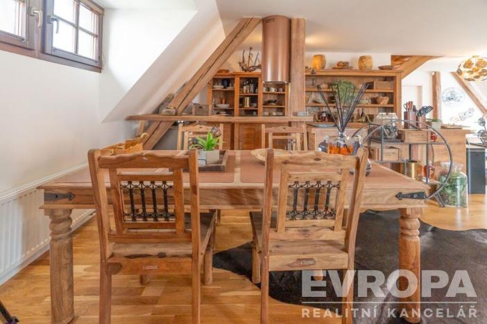 Prodej bytu 4+kk, Liberec - Liberec I-Staré Město, Masarykova, 164 m2