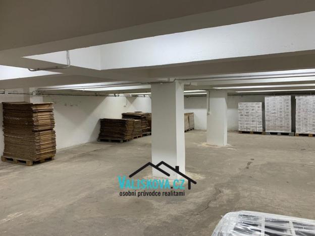 Pronájem skladu, Kroměříž, Stoličkova, 340 m2