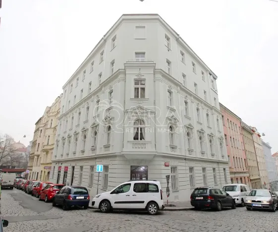 Pronájem bytu 1+kk, Praha - Vršovice, Krymská, 42 m2