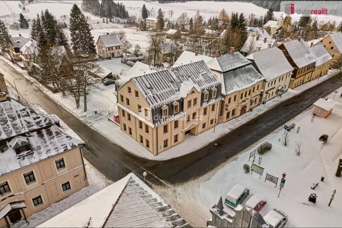 Prodej bytu 1+kk, Horní Blatná, náměstí Sv. Vavřince, 31 m2