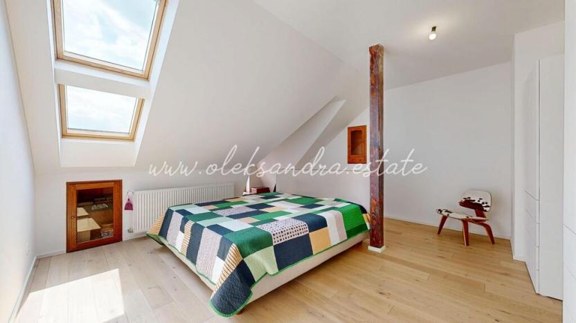 Prodej bytu 3+1, Praha - Vršovice, 28. pluku, 139 m2