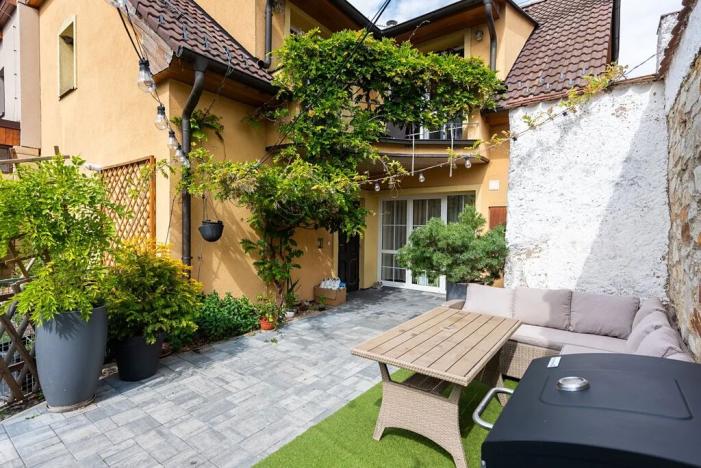 Prodej rodinného domu, Vinařice, II. ulice, 220 m2