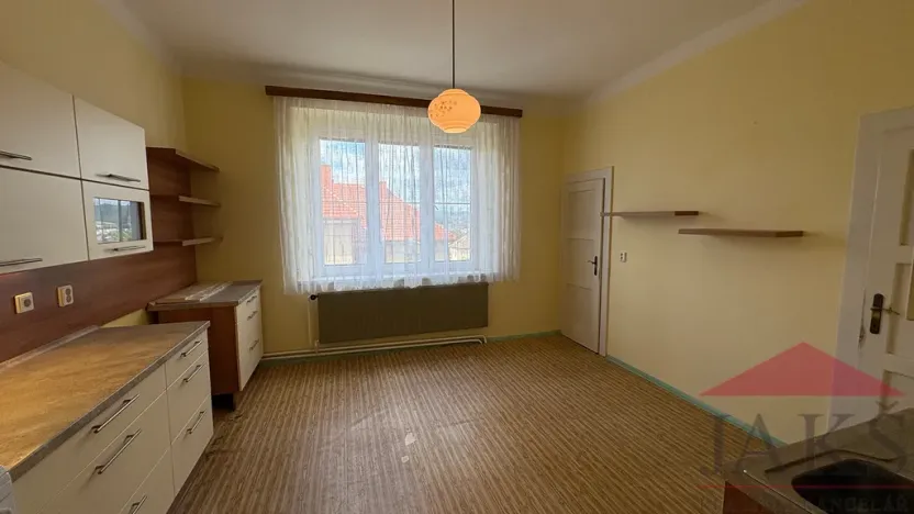 Prodej bytu 3+1, Klatovy - Klatovy V, Plánická, 128 m2