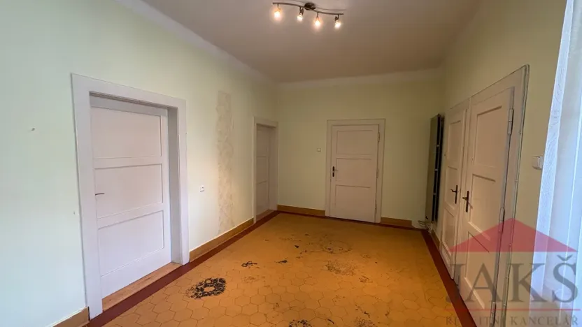 Prodej bytu 3+1, Klatovy - Klatovy V, Plánická, 128 m2