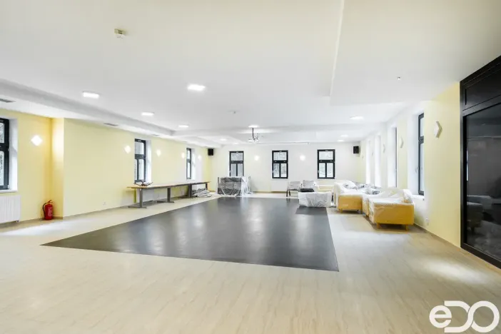Pronájem ubytování, Jablonec nad Nisou, U Lesního divadla, 2930 m2
