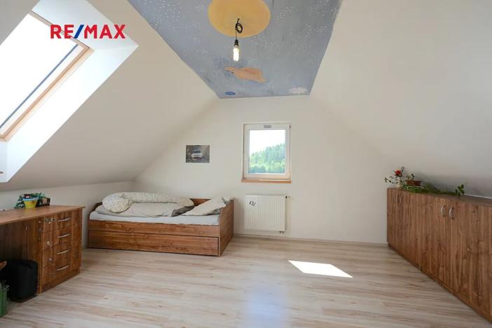 Prodej rodinného domu, Lomnice, 298 m2