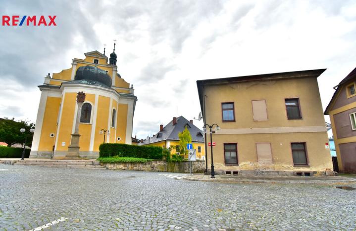 Prodej bytu 2+1, Úpice, náměstí T. G. Masaryka, 48 m2