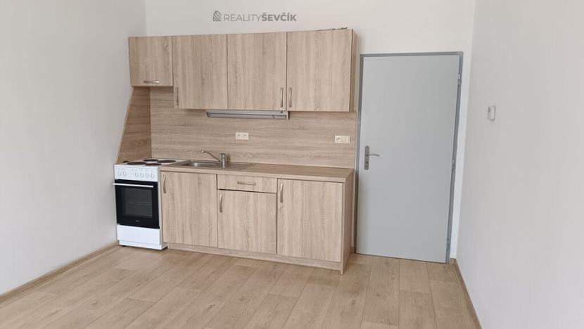 Pronájem bytu 2+kk, České Budějovice - České Budějovice 3, Pražská tř., 38 m2