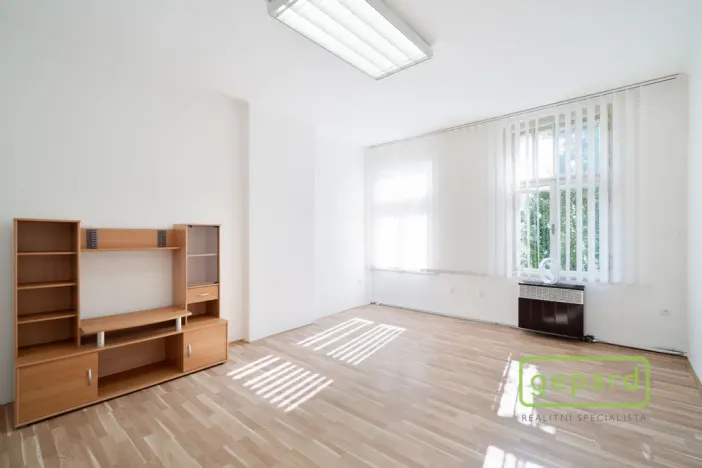 Pronájem kanceláře, Jičín - Valdické Předměstí, Husova, 24 m2