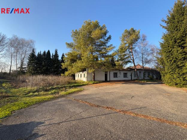 Prodej komerčního pozemku, Kunovice, Osvobození, 11035 m2