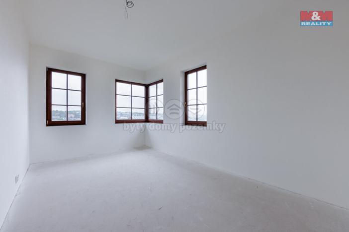 Prodej rodinného domu, Karlovy Vary - Drahovice, Rumunská, 895 m2