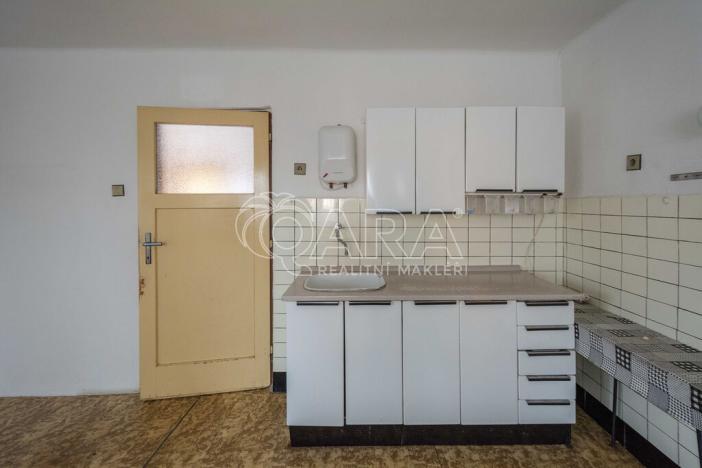 Prodej rodinného domu, Tuhaň, 220 m2