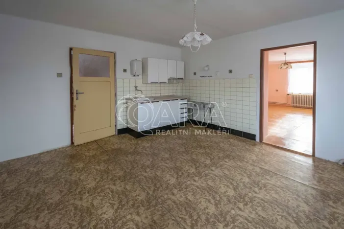 Prodej rodinného domu, Tuhaň, 220 m2