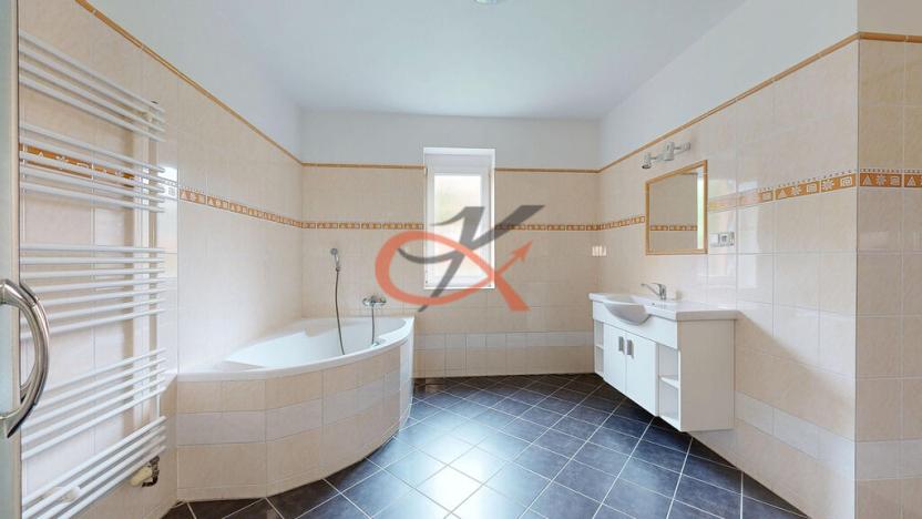 Prodej rodinného domu, Valašské Meziříčí, Ve Svahu, 209 m2