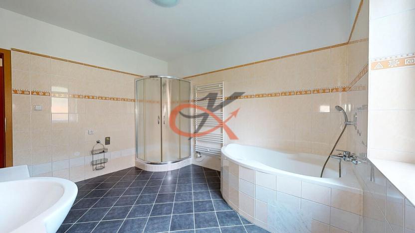 Prodej rodinného domu, Valašské Meziříčí, Ve Svahu, 209 m2