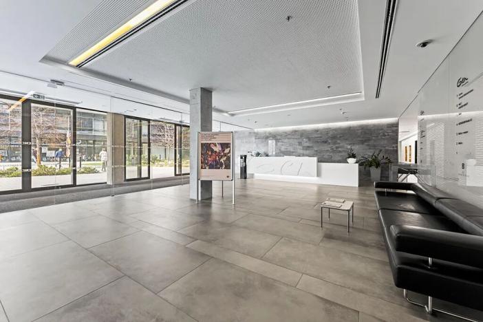 Pronájem kanceláře, Praha - Holešovice, U garáží, 1991 m2