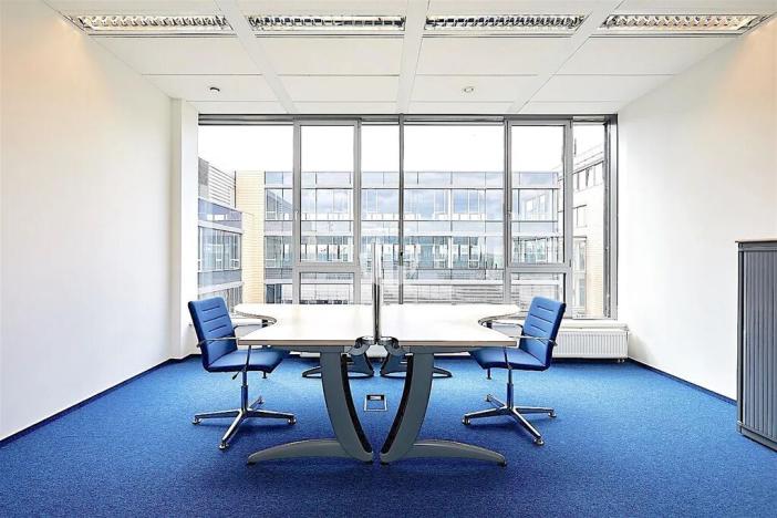 Pronájem kanceláře, Praha - Jinonice, Radlická, 1000 m2