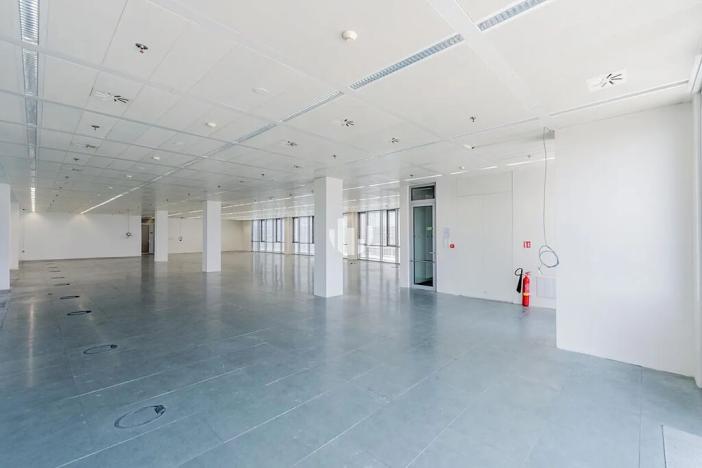 Pronájem kanceláře, Praha - Nusle, Na hřebenech II, 601 m2