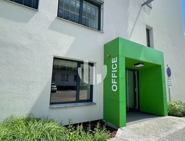 Pronájem kanceláře, Brno, Svatopetrská, 500 m2