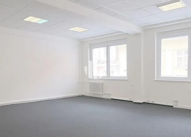 Pronájem kanceláře, Karlovy Vary, Jugoslávská, 612 m2